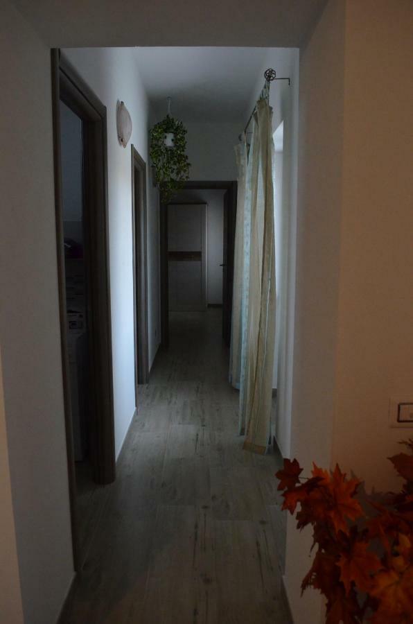Appartamento Vacanza Da Luisa San Giovanni Suergiu Bagian luar foto
