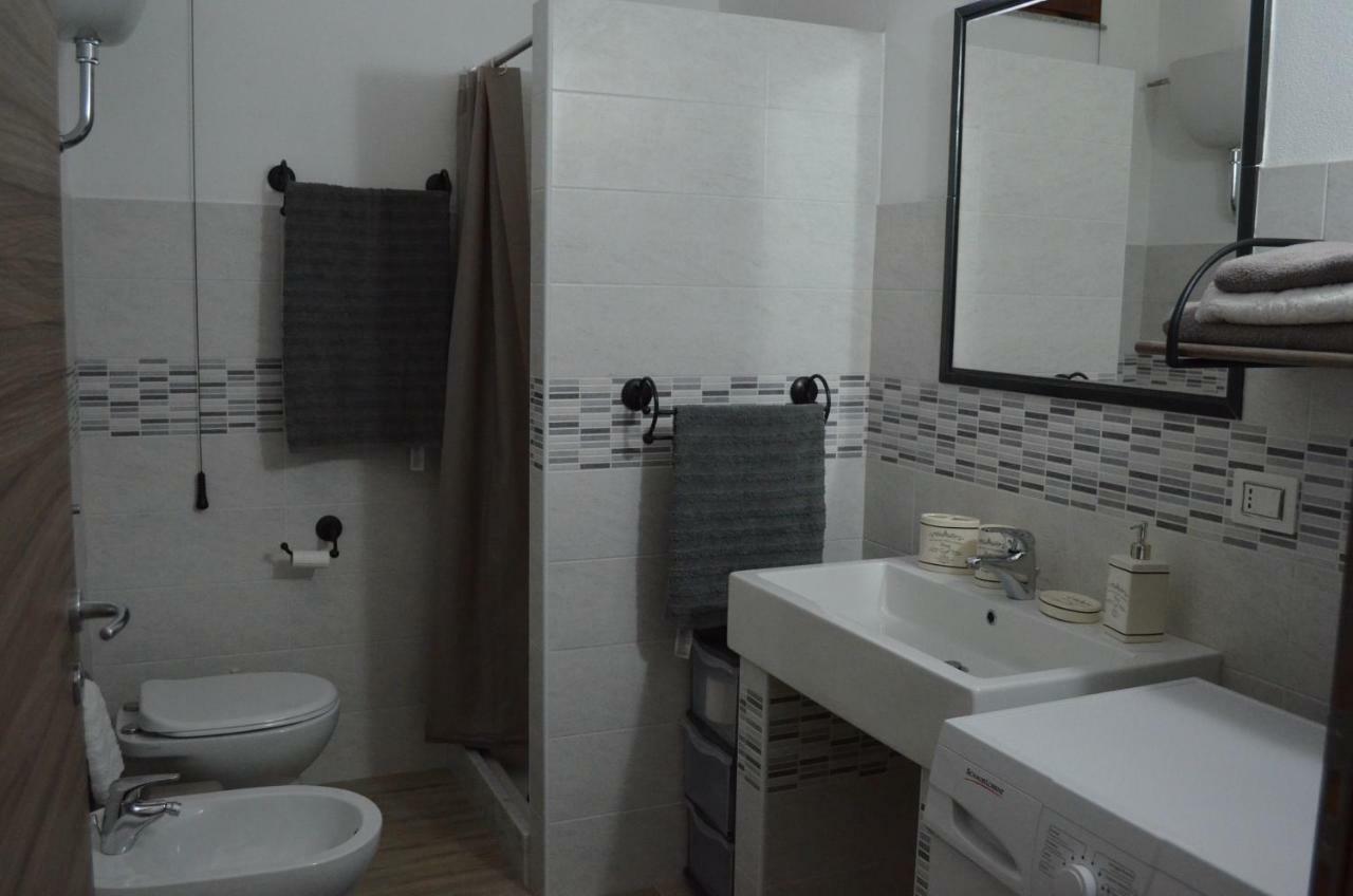 Appartamento Vacanza Da Luisa San Giovanni Suergiu Bagian luar foto