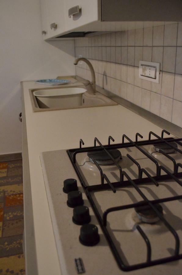 Appartamento Vacanza Da Luisa San Giovanni Suergiu Bagian luar foto