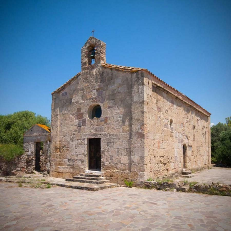 Appartamento Vacanza Da Luisa San Giovanni Suergiu Bagian luar foto